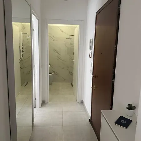Pash House شقة