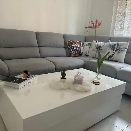 Pash House
